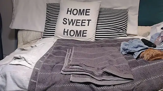 somjoy88 online show from October 15, 2:52 pm