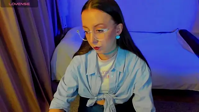 CurlySteph online show from April 17, 7:49 pm