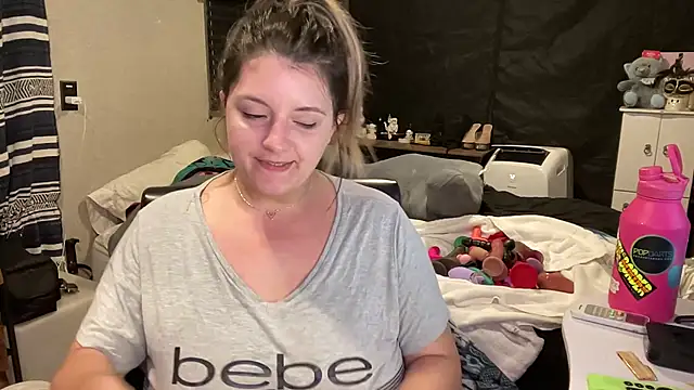 magicsparkles online show from February 17, 1:38 am