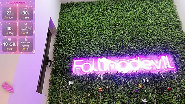 realhotfallingdevil online show from December 16, 4:18 am