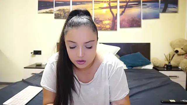 adelline online show from November 3, 9:41 pm