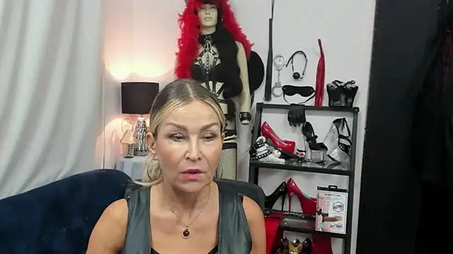 crystaLUX online show from September 12, 4:57 am