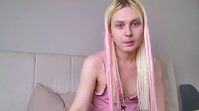 Evelyn rabbit online show from April 28, 6:34 pm