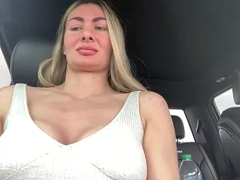 Alyssa rhoades online show from March 28, 7:57 pm