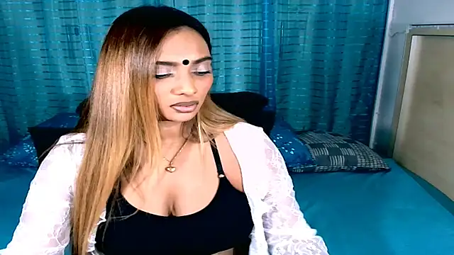 sexyindianchic online show from April 6, 7:04 pm