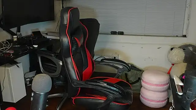 Bubbleliyah online show from April 5, 5:39 am