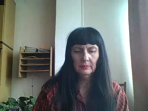 MelanyBanks online show from October 15, 12:19 pm