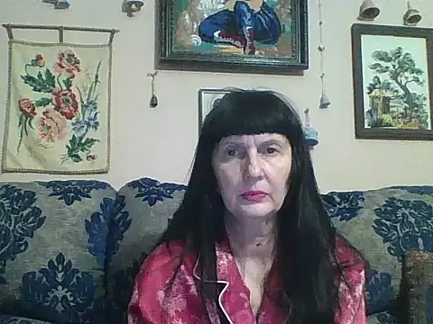 MelanyBanks online show from March 25, 11:24 am