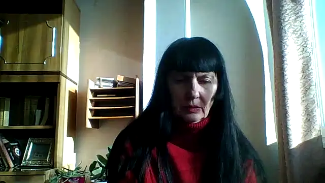 MelanyBanks online show from January 17, 9:28 am