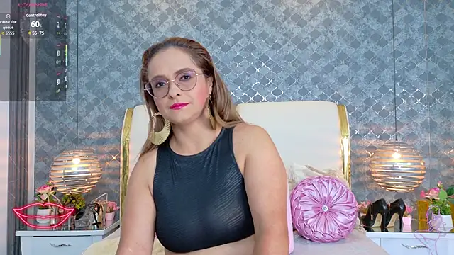 MarilynVega1 online show from October 10, 8:47 pm