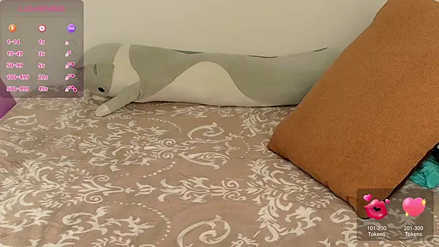 SuchArt  online show from January 14, 5:18 pm