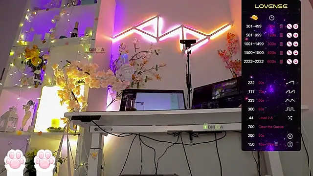 Elena-Marilyn online show from April 14, 9:37 pm