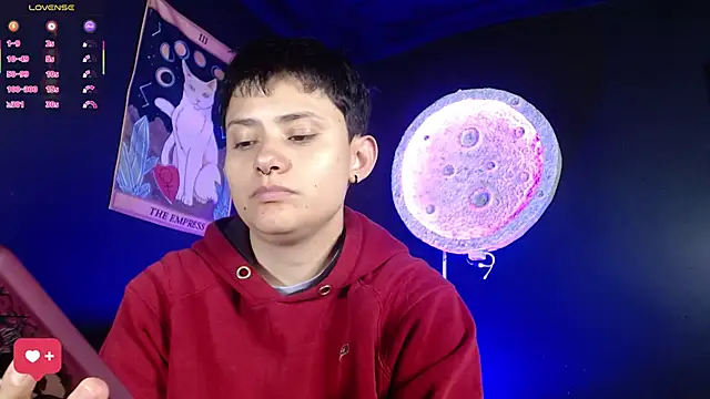 girl intense444 online show from February 24, 1:10 pm