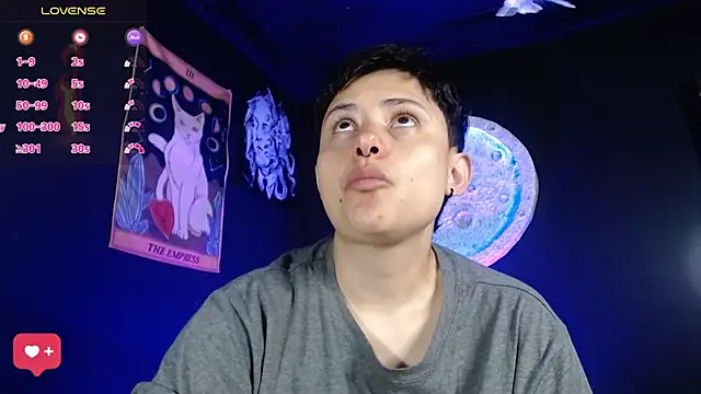 girl intense444 online show from January 12, 1:27 pm