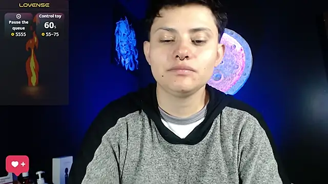 girl intense444 online show from September 19, 1:10 pm