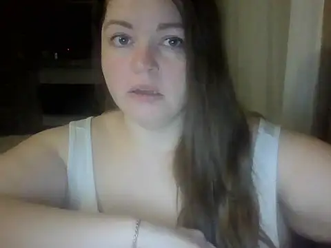 cute  cherry online show from February 24, 10:08 pm