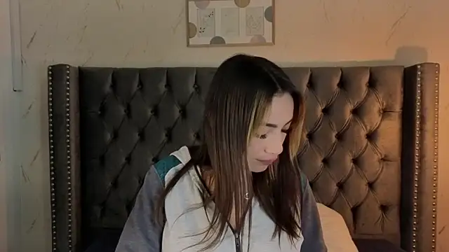 Kim Blane online show from April 19, 3:28 am