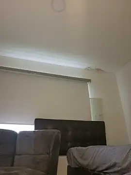 VickyHoult online show from December 21, 7:51 pm