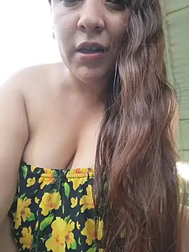 VickyHoult online show from May 9, 10:56 pm