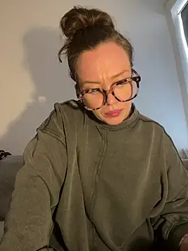 FemDom RubyKnightXXO online show from March 21, 4:34 pm