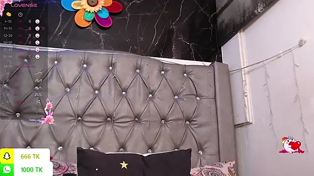 LAILAGUMMY online show from July 14, 5:28 pm