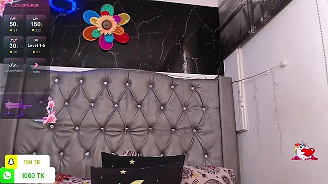 LAILAGUMMY online show from November 8, 3:17 pm