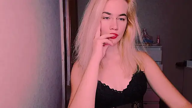 xxxcharismaaa online show from October 13, 7:55 am