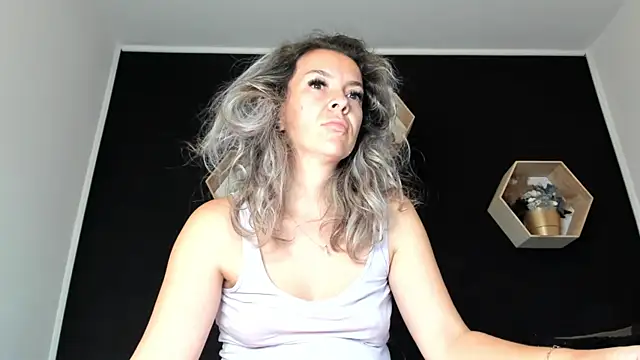 Alesys69 online show from September 8, 9:47 pm