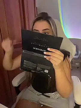 Miss valeriaa online show from July 12, 1:45 pm