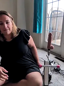 Canadian BBW online show from October 3, 8:47 pm