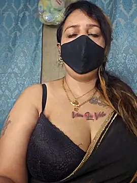 cute-tanvi online show from December 5, 1:49 am