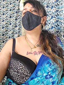 cute-tanvi online show from September 28, 4:52 am