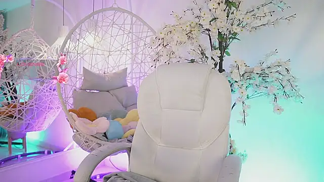 DalahiaRush online show from September 16, 7:00 pm