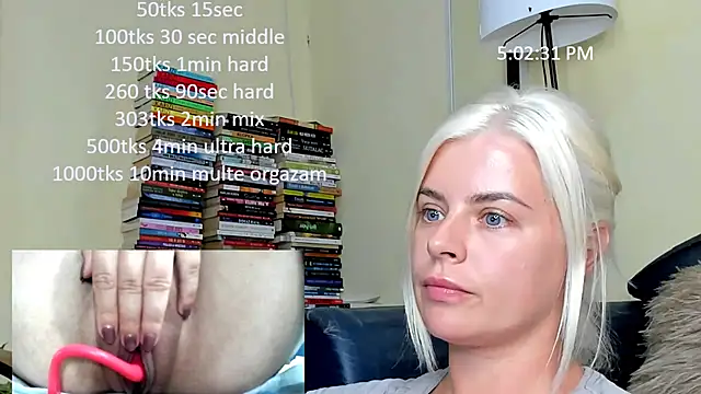 queenofthenighttt online show from July 6, 3:03 pm