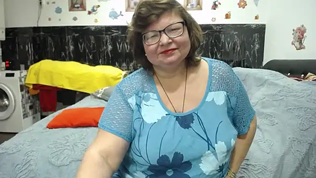 SweetMommaX online show from February 11, 2:40 pm