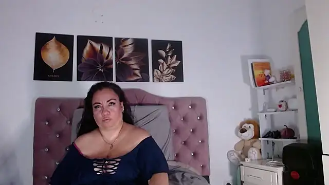 -helen online show from October 13, 7:55 am