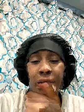 Foreignthababyy online show from October 4, 7:03 am