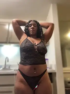 Foreignthababyy online show from May 14, 1:33 am
