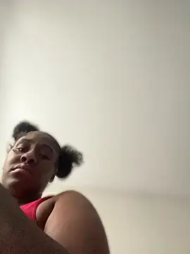 Foreignthababyy online show from April 26, 2:59 pm