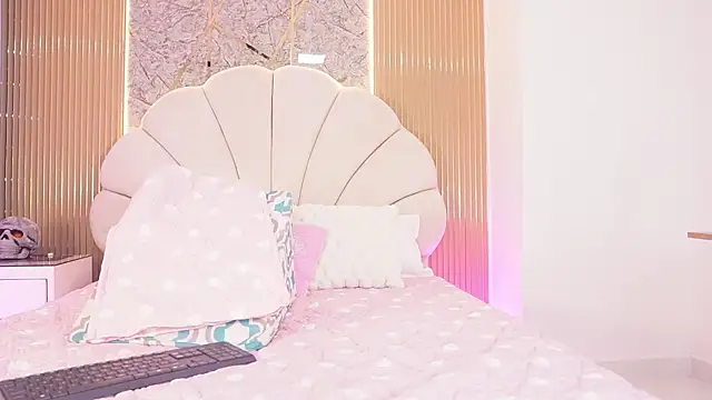 mssburbuja online show from November 5, 3:23 am