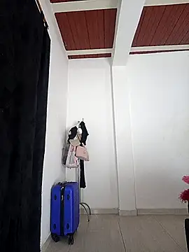 jaramilloali online show from April 2, 6:49 pm