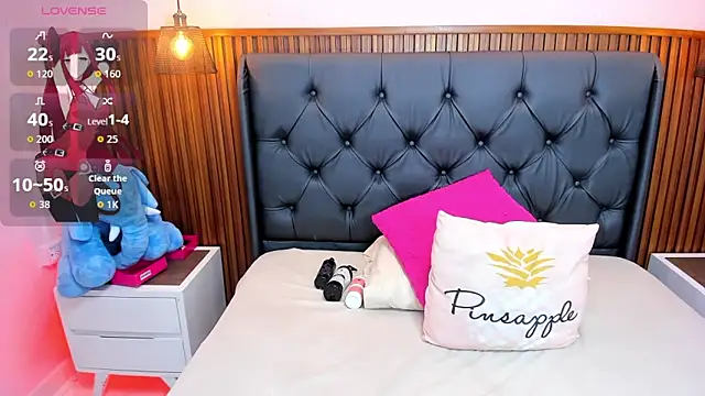 BIANCAROY1 online show from February 27, 7:35 pm