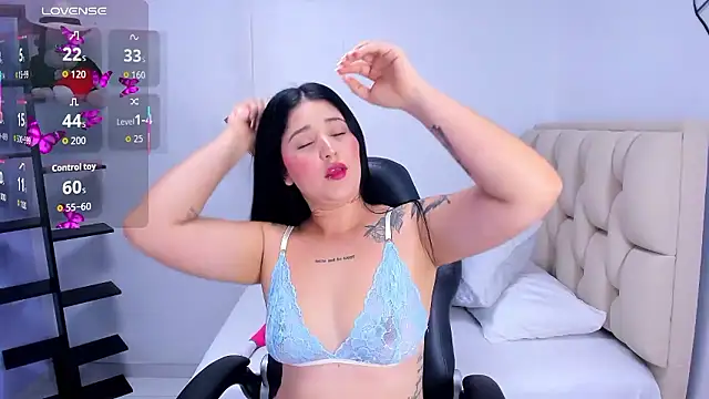 BIANCAROY1 online show from January 13, 6:56 pm