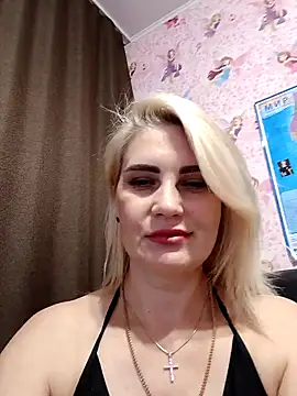 JennyOMay online show from November 3, 9:13 am