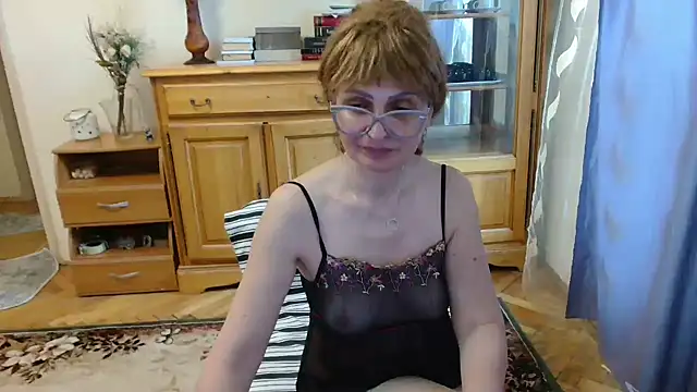 mariamiaxxx online show from March 30, 6:35 am