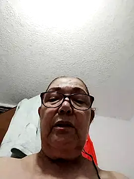 Vicky Rosse online show from July 9, 7:05 pm