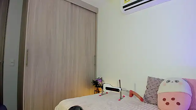 vicky rachell online show from September 19, 2:27 pm