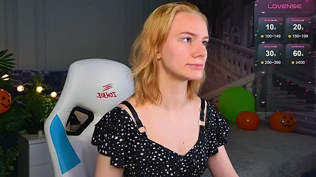 Ramona    online show from October 25, 6:10 am