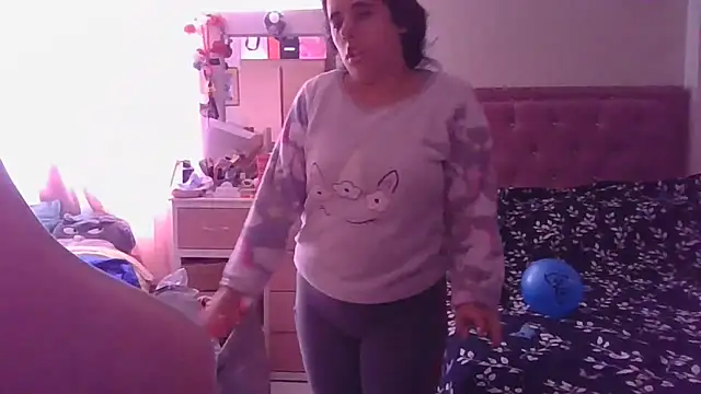 annarose19 online show from December 19, 8:12 pm