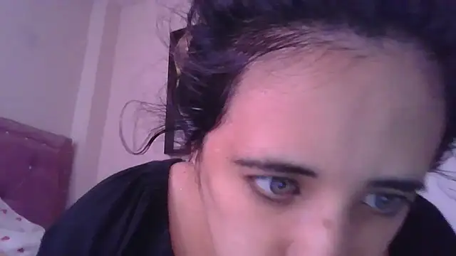 annarose19 online show from November 24, 8:11 pm